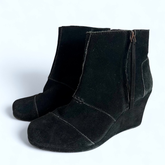 2/$30 TOMS Desert Wedge Suede Leather Bootie Black SZ 9.5 - Picture 2 of 12
